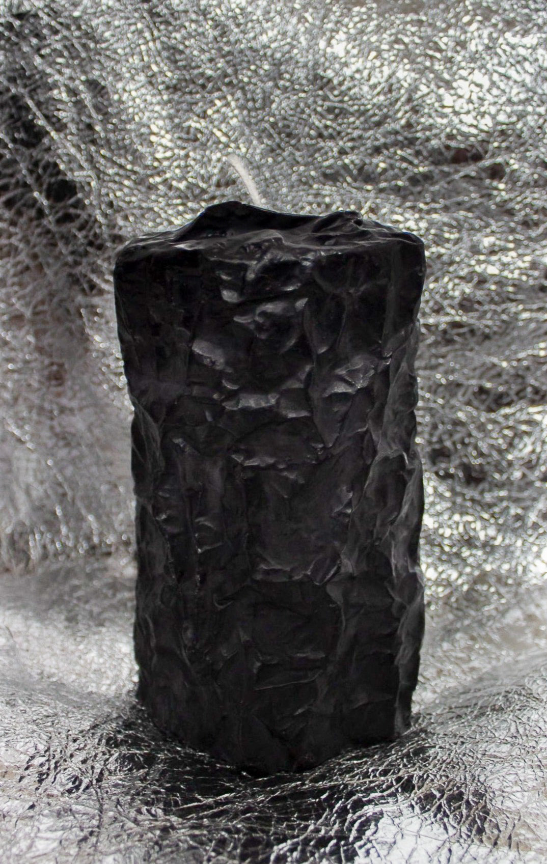 Crinkle Candle in Black